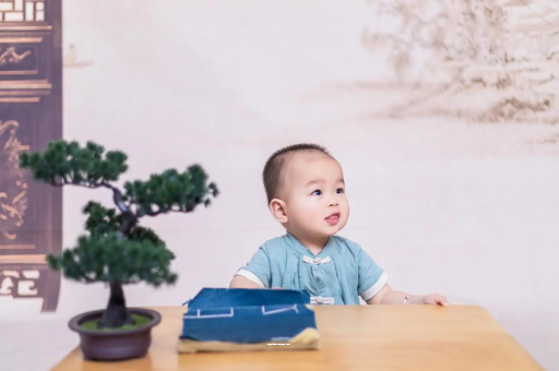 厦门二岁宝宝发型 厦门二岁宝宝发型